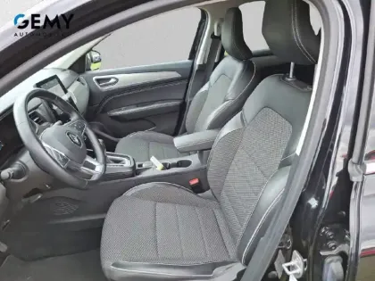 Photo 8 Renault Arkana  E-Tech hybride 145 - 22