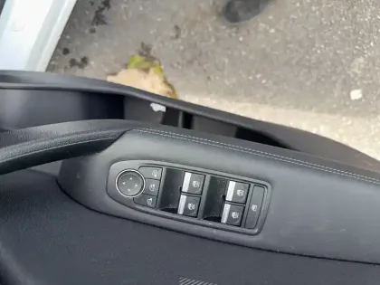 Photo 10 Renault Symbioz  E-Tech full hybrid 145