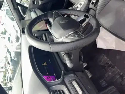 Photo 9 Renault Symbioz  E-Tech full hybrid 145
