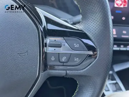 Photo 13 Peugeot 308  PHEV 180 e-EAT8
