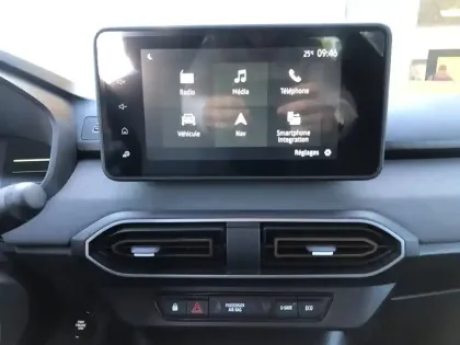 Photo 11 Dacia Jogger  Hybrid 140 7 places GSR2