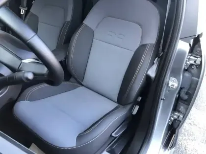 Photo 8 Dacia Jogger  Hybrid 140 7 places GSR2