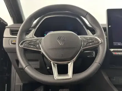 Photo 23 Renault Captur  E-Tech full hybrid 160 ch