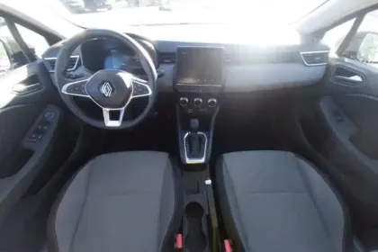 Photo 8 Renault Clio  E-Tech full hybrid 145