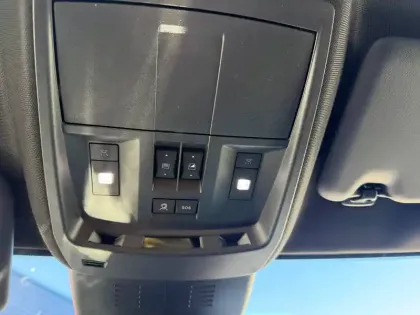 Photo 17 Peugeot 3008  Electrique 210 ch 73 kWh