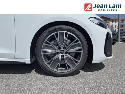 Photo 16 Audi A5  Avant e-hybrid 299 ch S tronic 7 Quattro