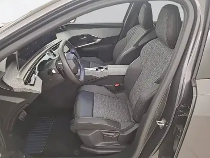 Photo 10 Peugeot 3008  Electrique 210 ch 73 kWh