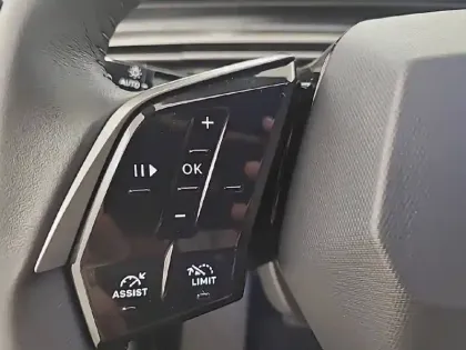 Photo 26 Peugeot 3008  Electrique 210 ch 73 kWh