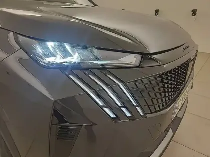 Photo 15 Peugeot 3008  Electrique 210 ch 73 kWh