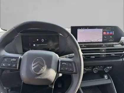 Photo 7 Citroën C4  Hybride 145 e-DCS6