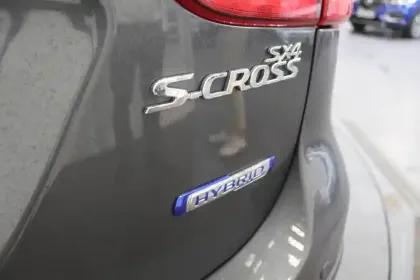 Photo 7 Suzuki Sx4 S-Cross 1.4 Boosterjet Allgrip Hybrid