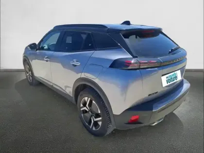 Photo 6 Peugeot 2008  PureTech 130 S&S EAT8