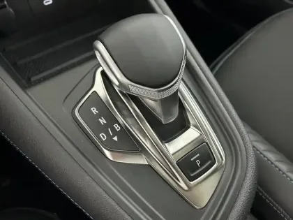 Photo 12 Renault Symbioz  E-Tech full hybrid 145