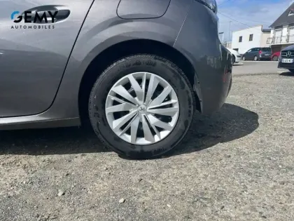 Photo 10 Peugeot 208  PureTech 75 S&S BVM5