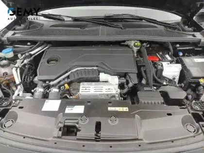 Photo 14 Peugeot 308  Hybrid 136 e-DCS6