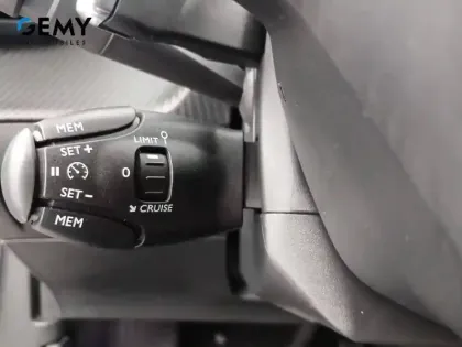 Photo 37 Peugeot 2008  PureTech 130 S&S EAT8
