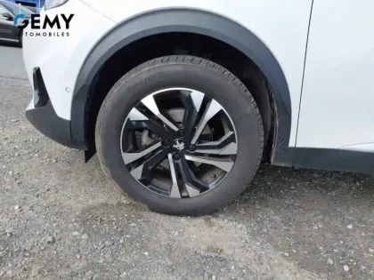 Photo 10 Peugeot 2008  PureTech 130 S&S EAT8