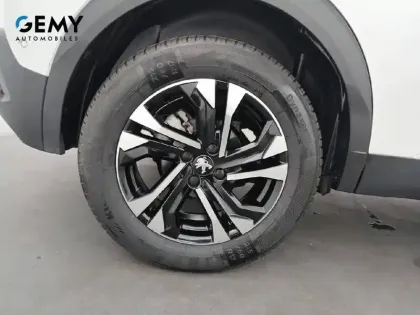 Photo 32 Peugeot 2008  PureTech 130 S&S EAT8