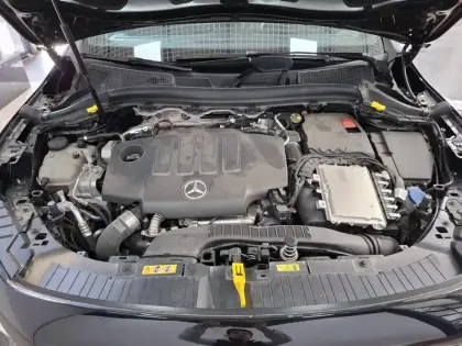 Photo 39 Mercedes GLA  200 d 8G-DCT