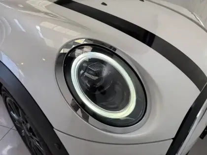 Photo 6 Mini Mini Hatch 5 Portes Cooper 136 ch DKG7