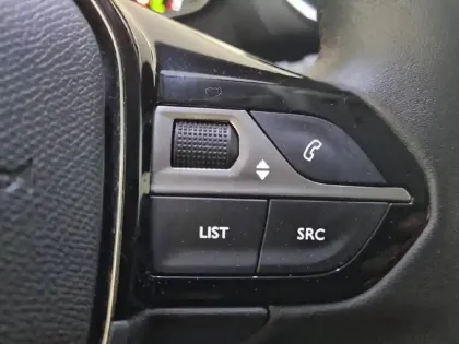 Photo 48 Peugeot 208  Electrique 50 kWh 136ch