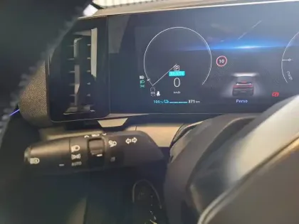 Photo 31 Renault Megane  E-Tech EV60 220 ch optimum charge