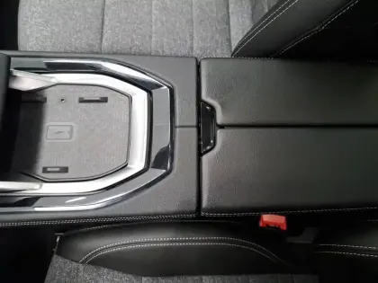 Photo 39 Renault Espace  E-Tech full hybrid 200 GSR2