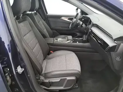 Photo 28 Renault Espace  E-Tech full hybrid 200 GSR2