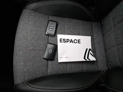 Photo 44 Renault Espace  E-Tech full hybrid 200 GSR2