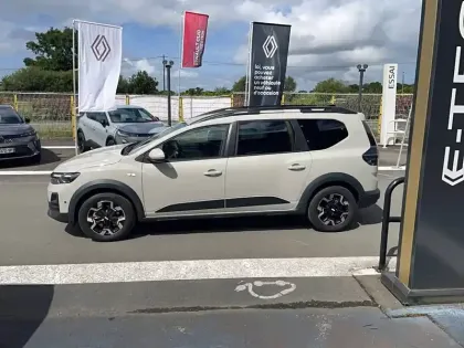 Photo 5 Dacia Jogger  Hybrid 155 7 pl