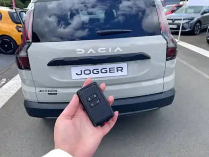 Photo 20 Dacia Jogger  Hybrid 155 7 pl