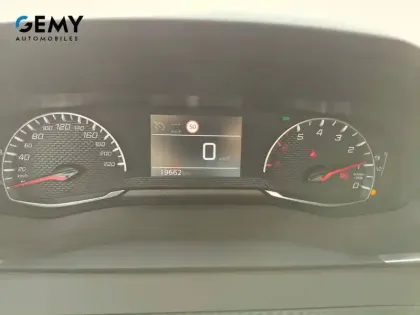 Photo 16 Peugeot 208  PureTech 100 S&S BVM6
