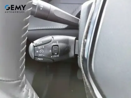 Photo 17 Peugeot 208  PureTech 100 S&S BVM6