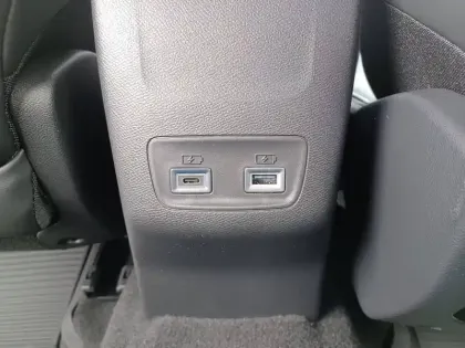 Photo 21 Peugeot 2008  Hybrid 145 e-DCS6