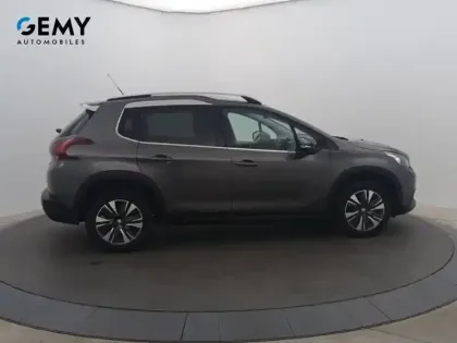 Photo 28 Peugeot 2008  BlueHDi 100ch S&S BVM5