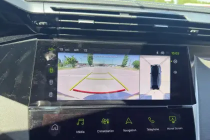 Photo 20 Peugeot 408  Hybrid 145 e-DCS6