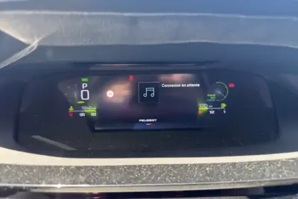 Photo 17 Peugeot 408  Hybrid 145 e-DCS6