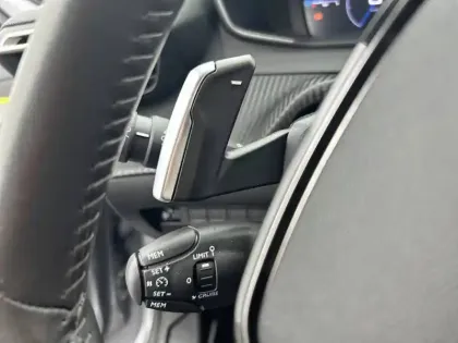 Photo 20 Peugeot 208  Hybrid 100 e-DCS6