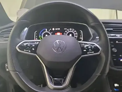 Photo 8 Volkswagen Tiguan  1.4 eHybrid 245ch DSG6