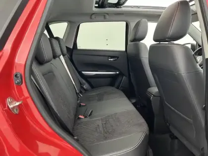 Photo 15 Suzuki Vitara  1.5 Dualjet Hybrid Auto
