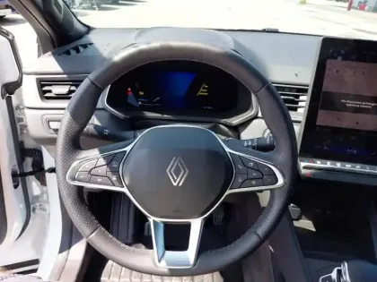 Photo 10 Renault Symbioz  E-Tech full hybrid 145