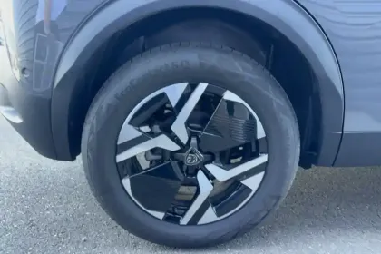 Photo 30 Peugeot 2008  Electrique 50 kWh 136 ch