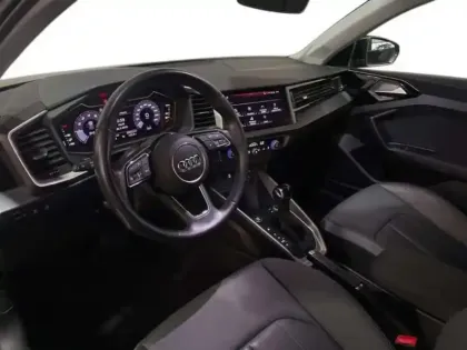 Photo 8 Audi A1 25 TFSI 95 ch S tronic 7 Design Luxe