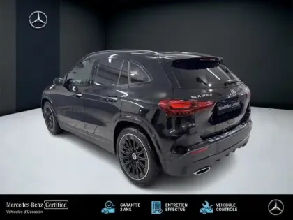 Photo 22 Mercedes GLA 200 d AMG Line