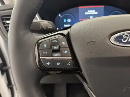 Photo 16 Ford Kuga 2.5 Duratec 180ch Hybrid FlexiFuel Titanium Business Powershift