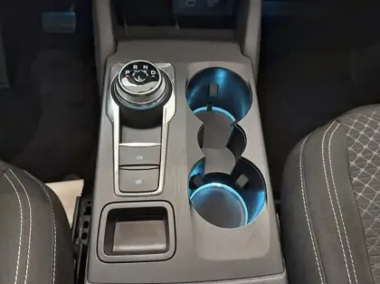 Photo 7 Ford Kuga 2.5 Duratec 180ch Hybrid FlexiFuel Titanium Business Powershift