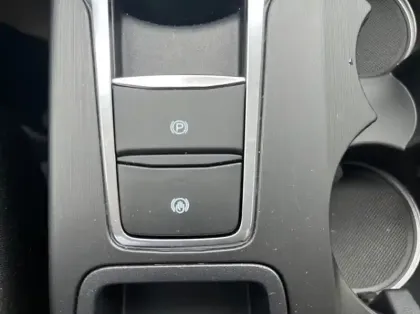 Photo 14 Ford Kuga 2.5 Duratec 180ch Hybrid FlexiFuel Active X Powershift