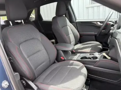 Photo 26 Ford Kuga 2.5 Duratec 190ch FHEV E85 ST-Line Business BVA