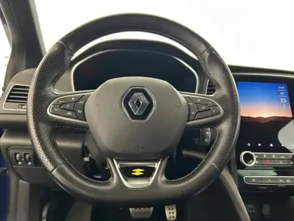 Photo 14 Renault Megane 1.6 E-Tech Plug-in 160ch RS Line Suréquipée