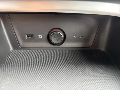Photo 21 Mg ZS 1.5 Hybrid+ 197ch Comfort